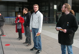 Censure anti-Libre par l'INPI à la Cité des Sciences et de l'Industrie (4 mai 2010)