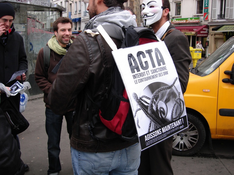 Manifestation_anti_ACTA_Paris_25_fevrier_2012_029.jpg