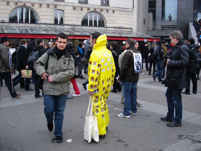 Manifestation_anti_ACTA_Paris_25_fevrier_2012_036.jpg