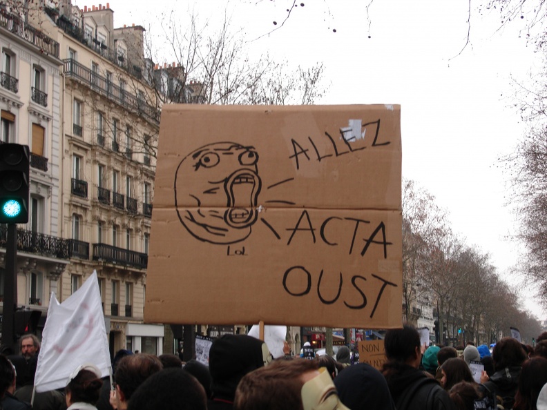 Manifestation_anti_ACTA_Paris_25_fevrier_2012_076.jpg