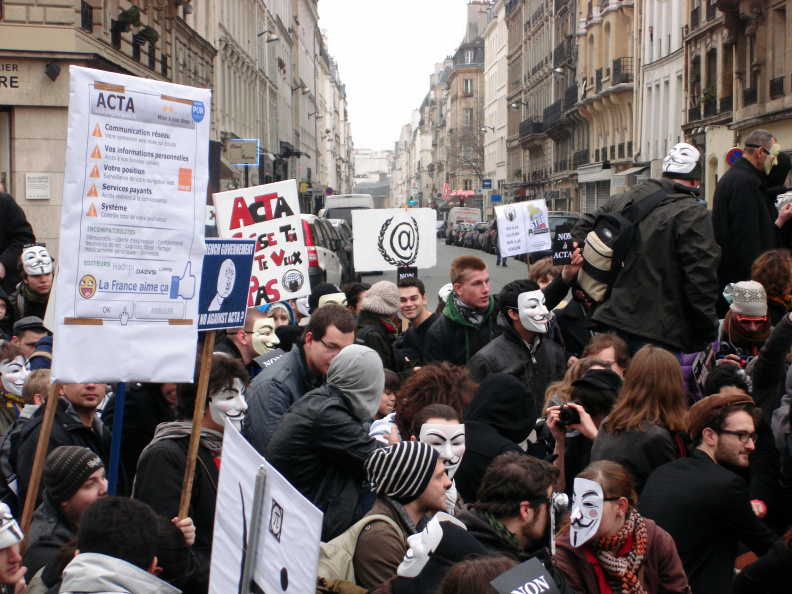 Manifestation_anti_ACTA_Paris_25_fevrier_2012_092.jpg