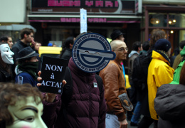Manifestation_anti_ACTA_Paris_25_fevrier_2012_par_Luc_Fievet_11