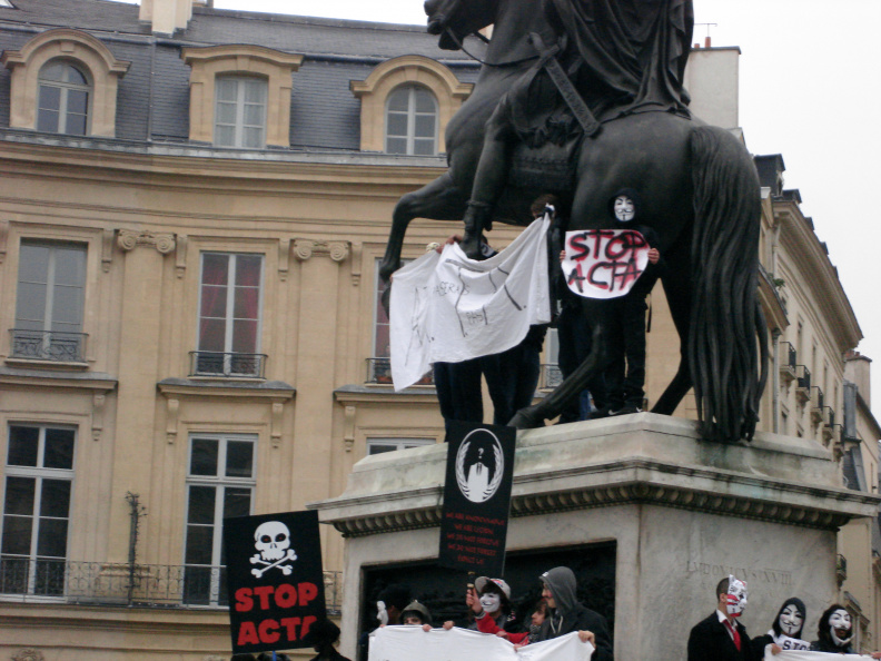 Manifestation_anti_ACTA_Paris_25_fevrier_2012_119.jpg