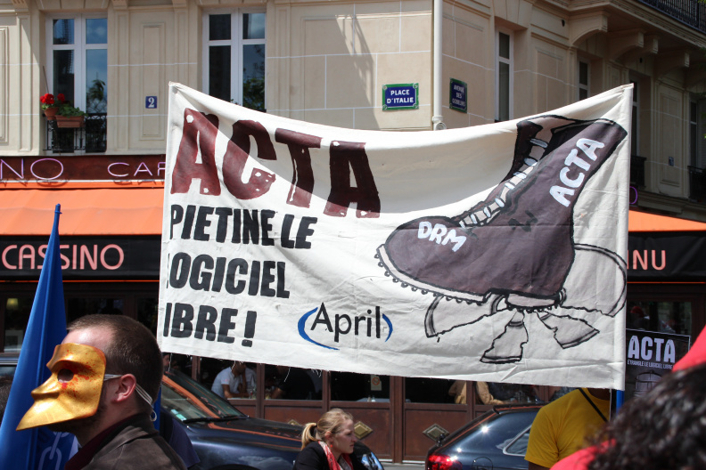 Manifestation_anti_ACTA_9_juin_2012_035.jpg