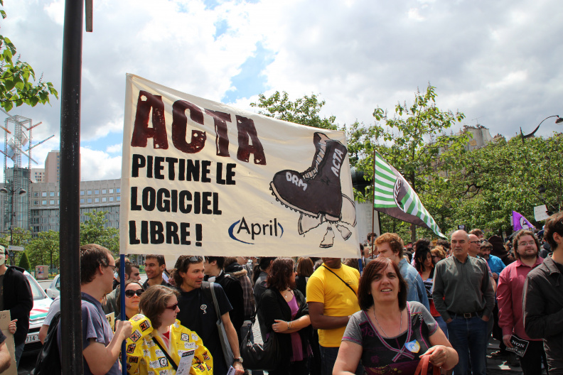 Manifestation_anti_ACTA_9_juin_2012_057.jpg